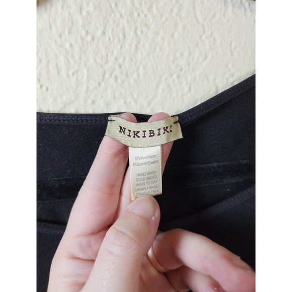 NIKIBIKI XS Black Seamless Stretch Knit 3/4 Sleeve Top Scoop Neck Basic Layer - Picture 3 of 3